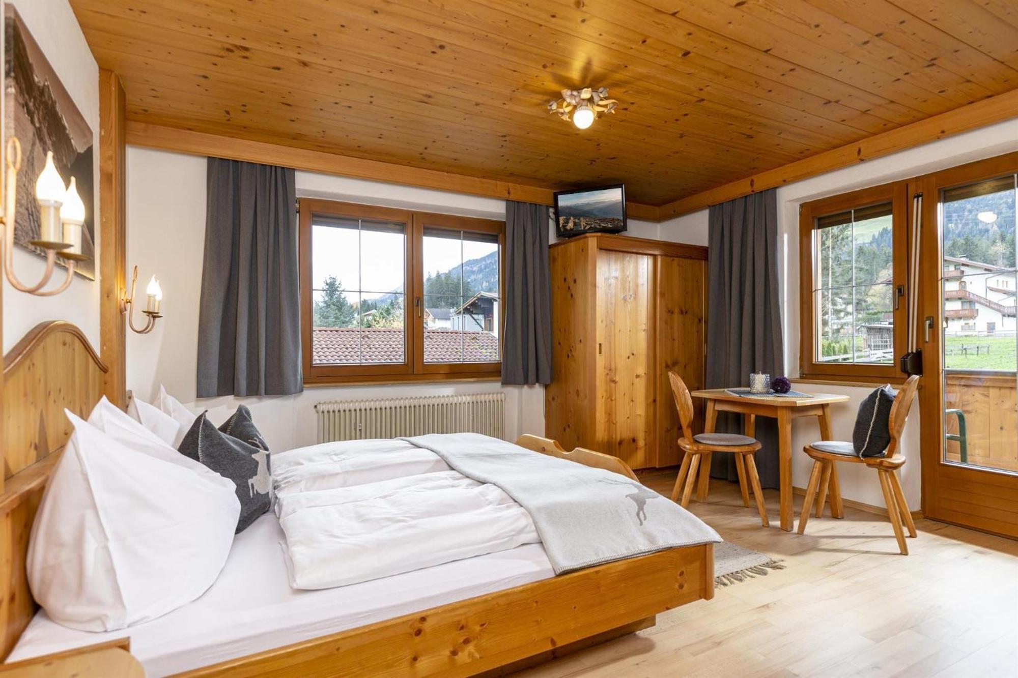 Haus Jochler Apartment Ried im Zillertal Room photo