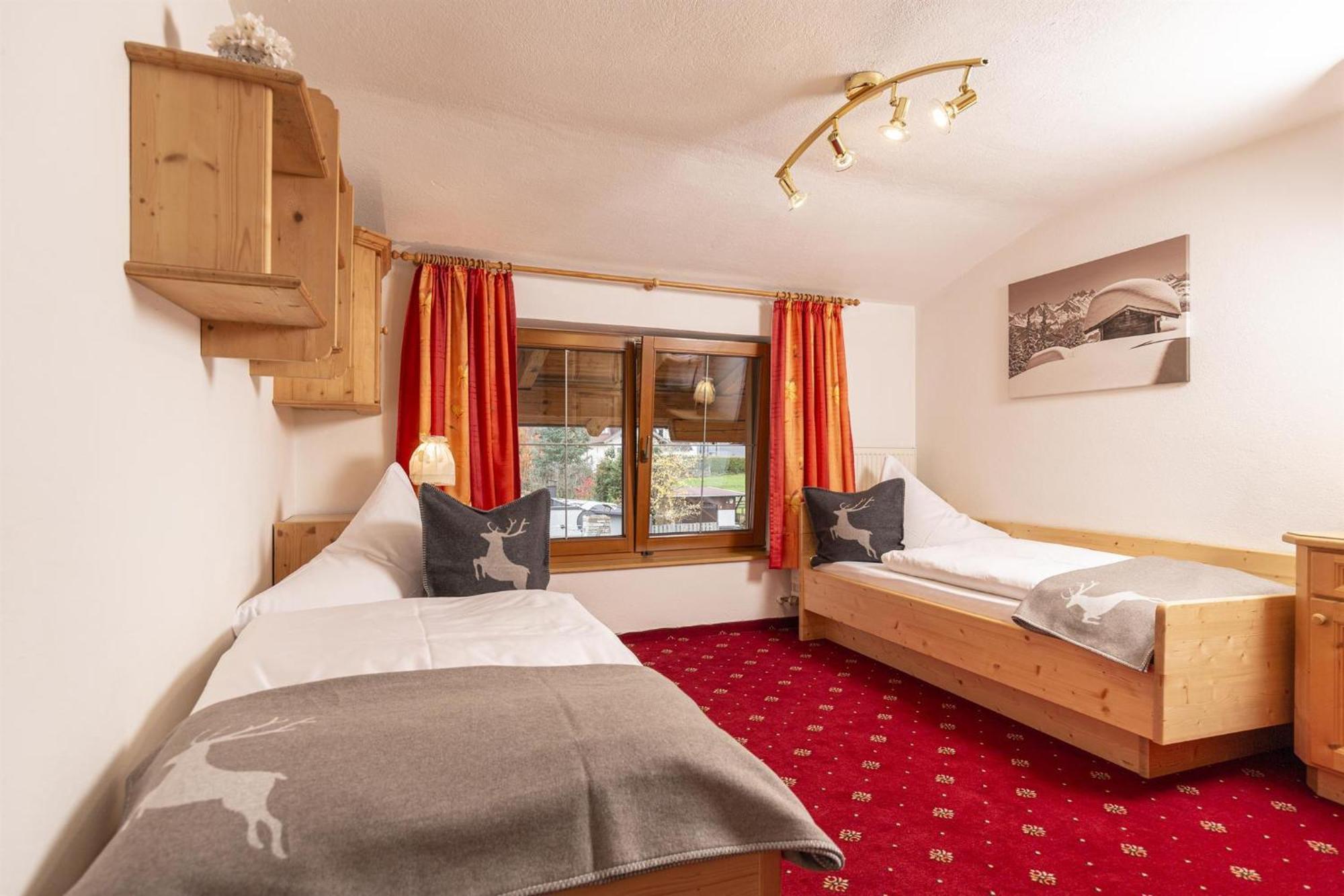 Haus Jochler Apartment Ried im Zillertal Room photo
